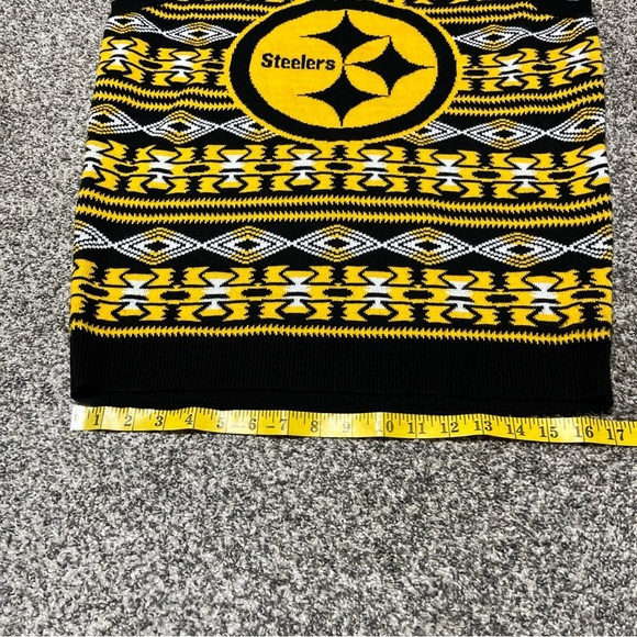Pittsburgh Steelers Sweater Vest Mens Size M NFL Ugly Aztec Logo Christmas - Picture 3 of 8
